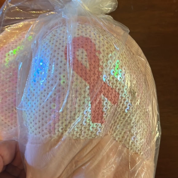 Avon Pink Hope slippers - Picture 2 of 3